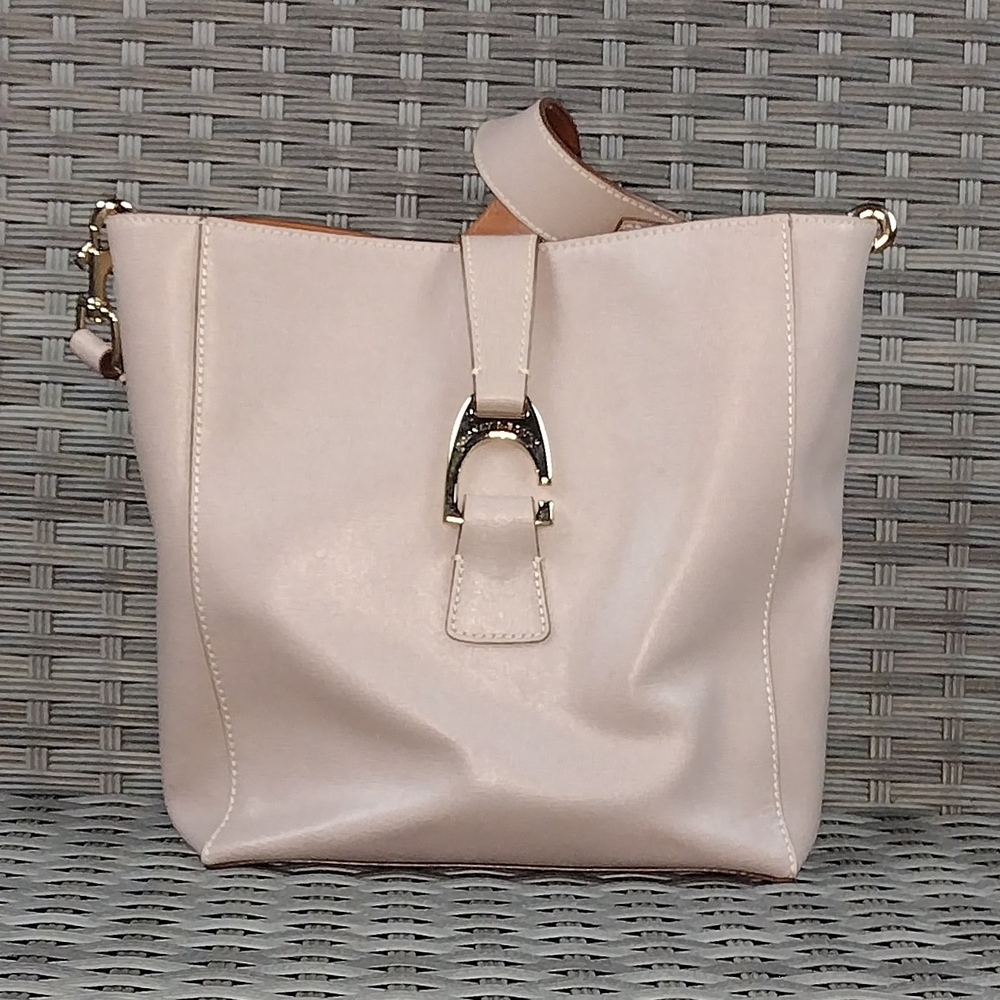 Dooney & Bourke Cream Shoulder Bag with Sleek Design